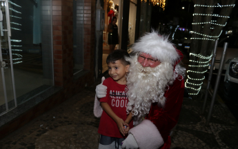 Sorteio e Chegada do Papai Noel Acico