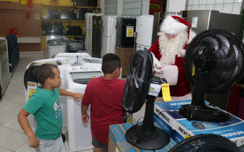 Sorteio e Chegada do Papai Noel Acico